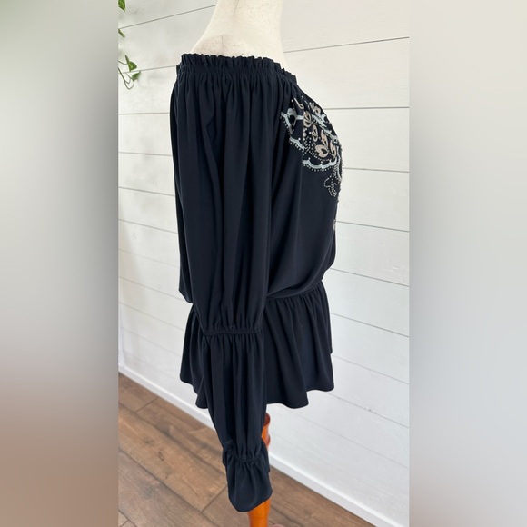 NWT!  BOSTON PROPER OFF THE SHOULDER BLACK EMBROIDERED TOP. SIZE MEDIUM - Picture 5 of 9